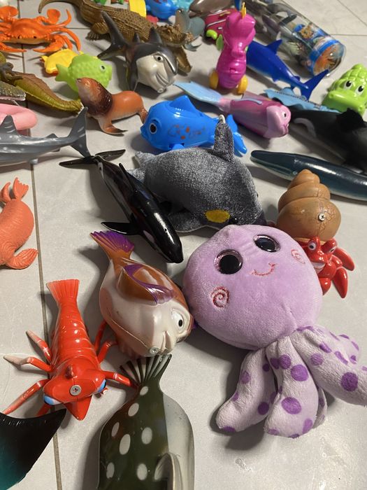 Figurine acvatice, plusuri, robo fish