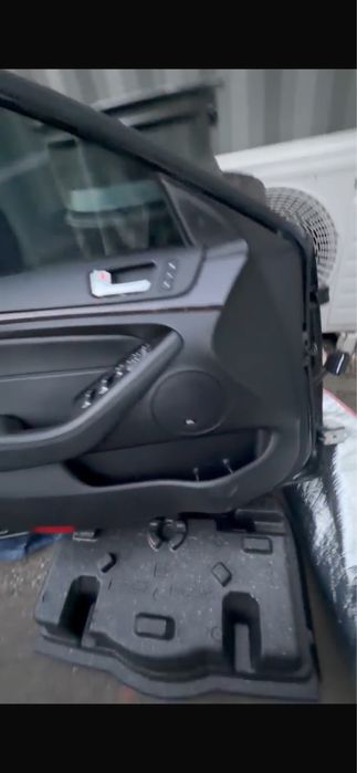 Дверь. KIA K7. 2015