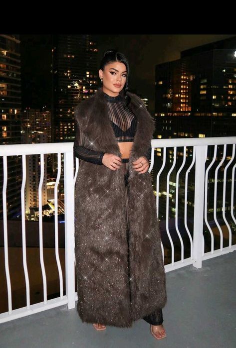 Дамско пухено палто