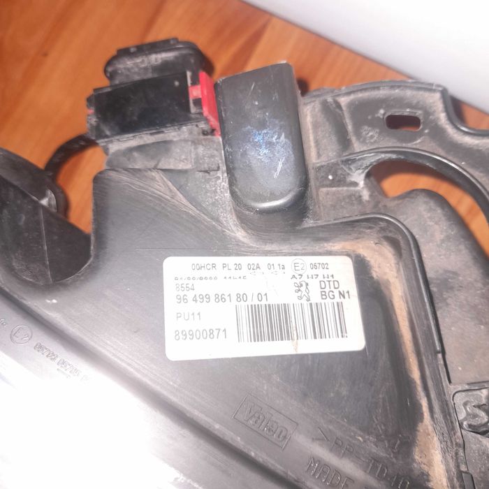 Фар десен за пежо 207