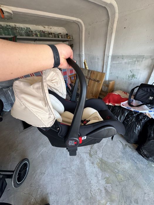 Продам коляску Sweet Baby