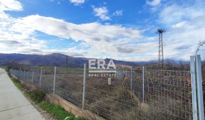 УПИ с ток и вода в гр. Сандански