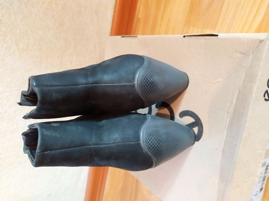 Ессо ботильоны из нубука