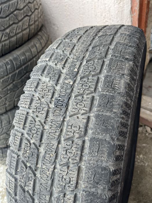 Продам шины 235 75 R15