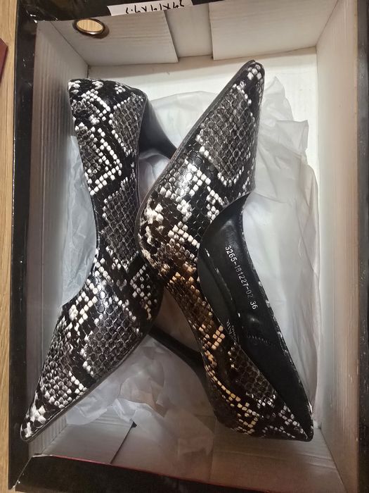 Змийска елегантни обувки