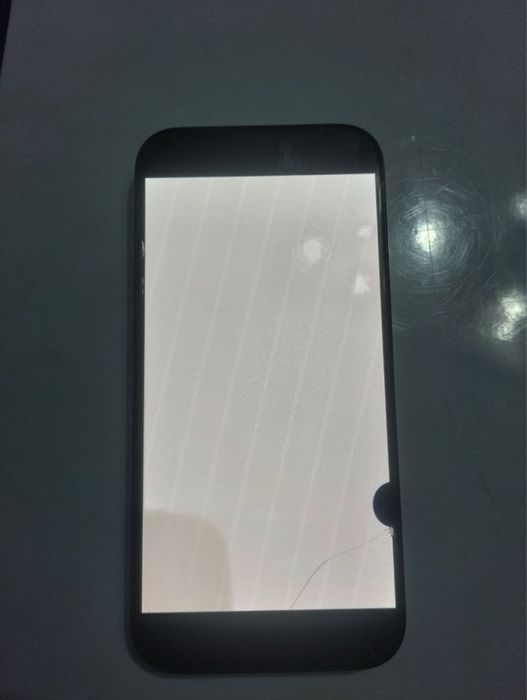 Айфон 15 про (срочно)