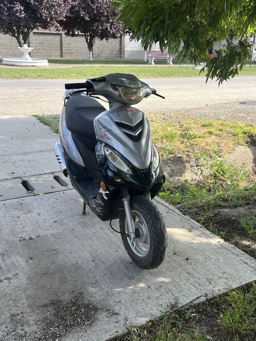Vand Scuter Rex RS-460 Impecabil