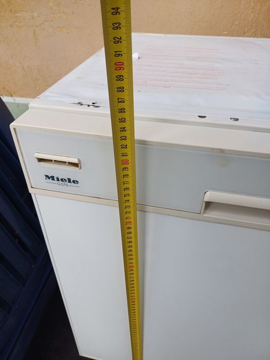 Masina spalat vase Miele