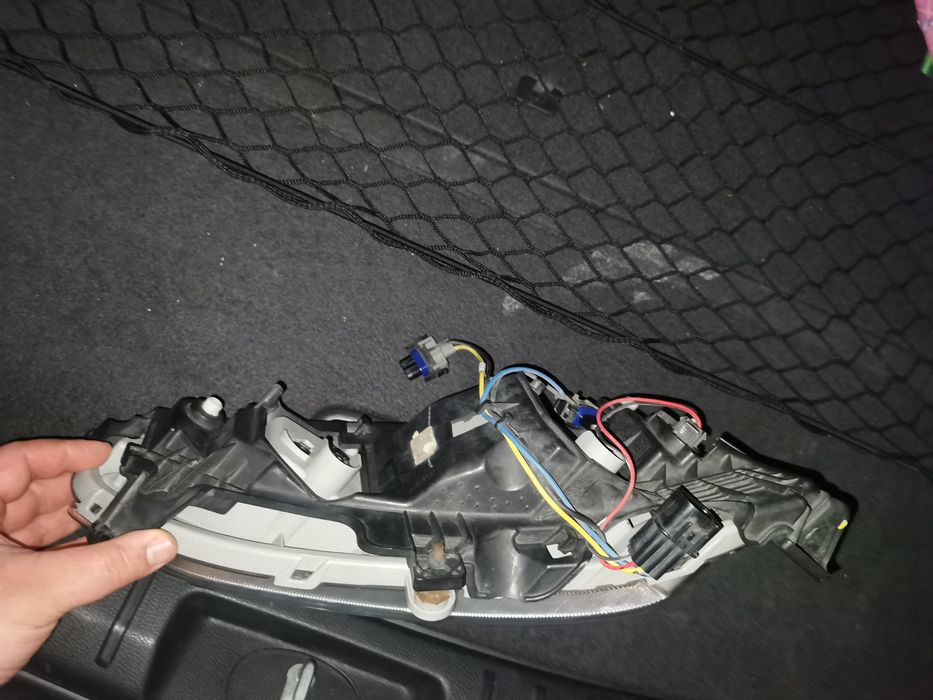 Оригиналнален ляв  халоген