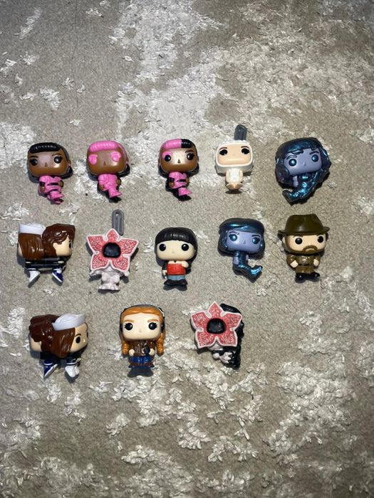 Продам игрушки Kinder Joy