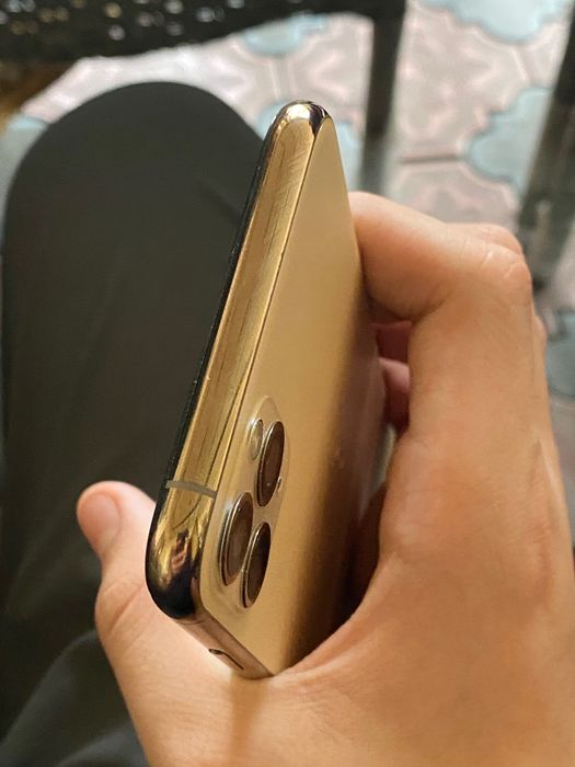 IPHONE 11 pr max