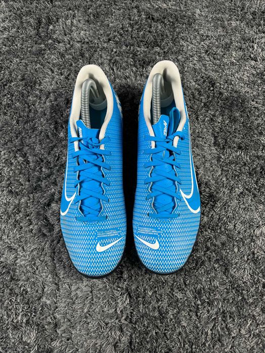 Nike Mercurial Vapor 13 Club IC Футболни Обувки
