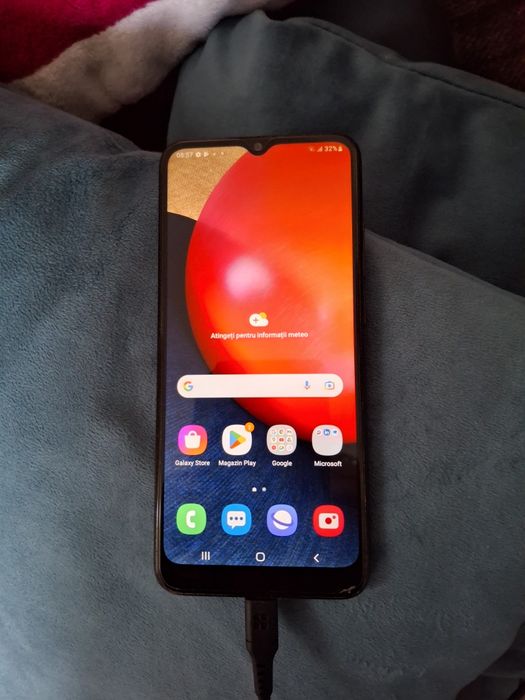 Vand Samsung A02s puțin folosit