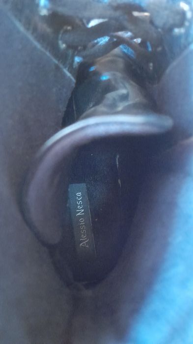 Женские кожаные ботинки