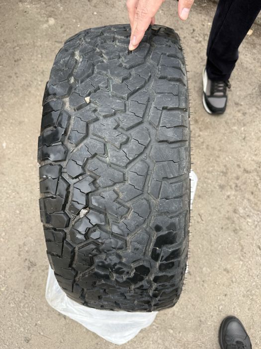 Резина шины грязивые офроуд в отличном состоянии