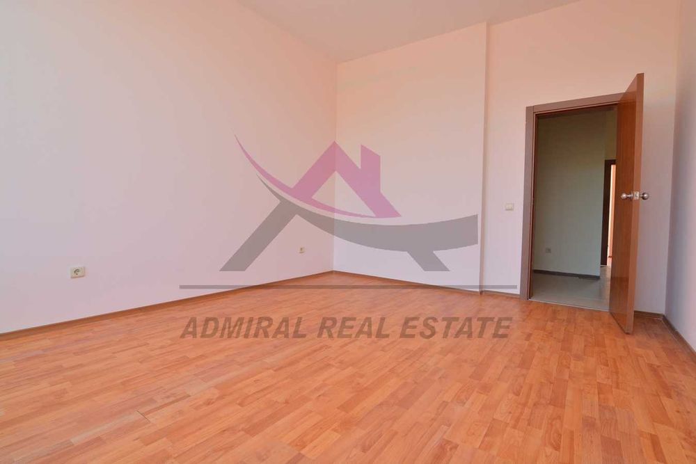 Продава се Тристаен апартамент в Варна, Левски - 190 кв.м за 1253 €/кв.м - Снимка #4