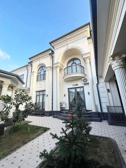 Yakkasaroy 7xonali  hovli arendaga beriladi