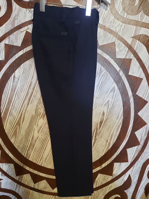 Продам школьные брюки