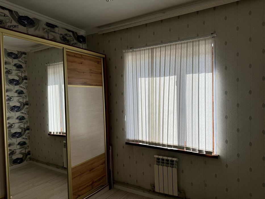 Продается большой полтораэтажный дом