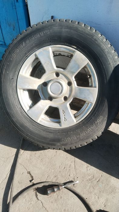 Продам литые диски для Нивы на 15