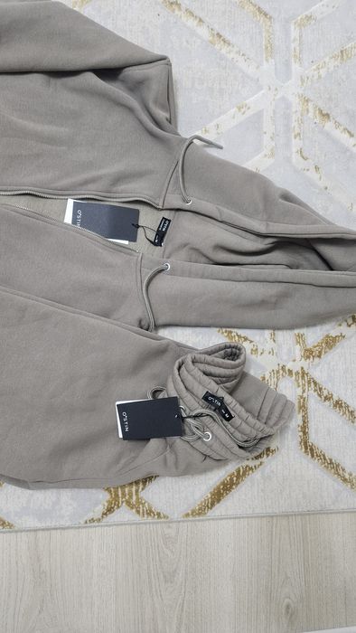 Толстовка от Ostin