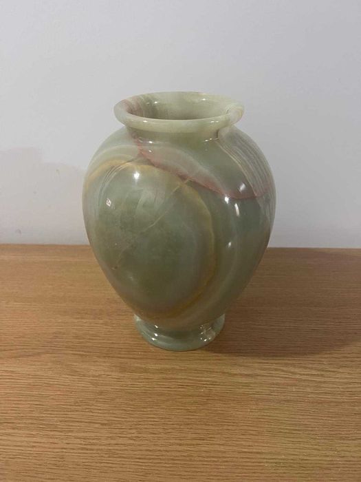 Vaze onix handmade Pakistan