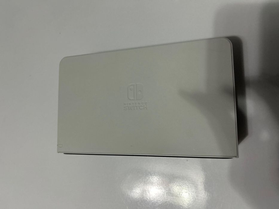 Nintendo switch alb