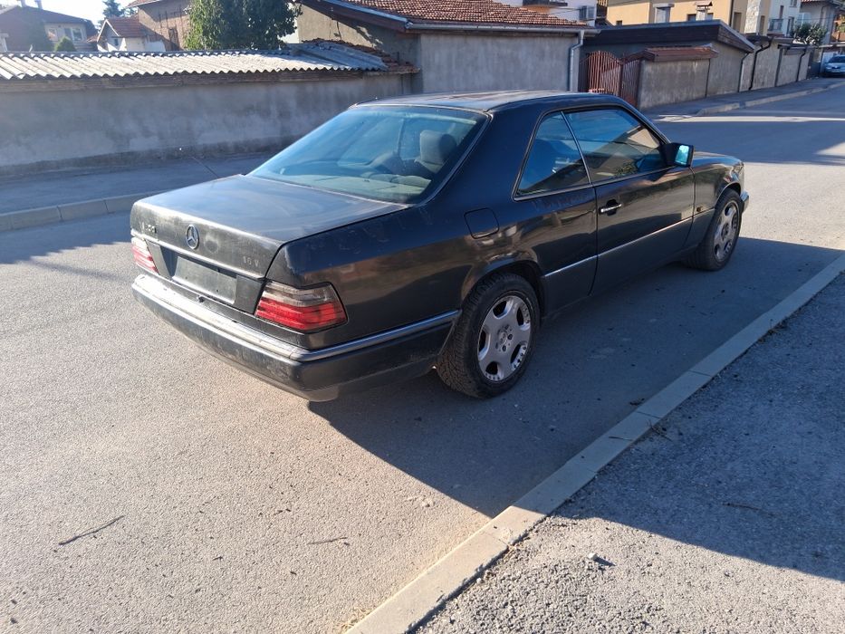 Mercedses W124 E200 Coupe на части!