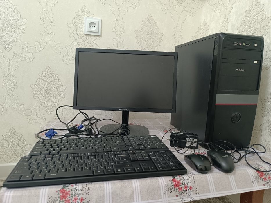 Продается старый компьютер (офисный вариант)