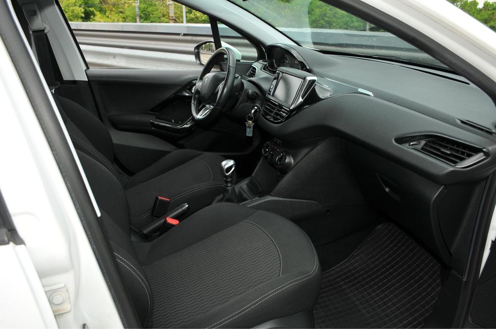 Peugeot 208 Business Active Facelift ,2019, diesel