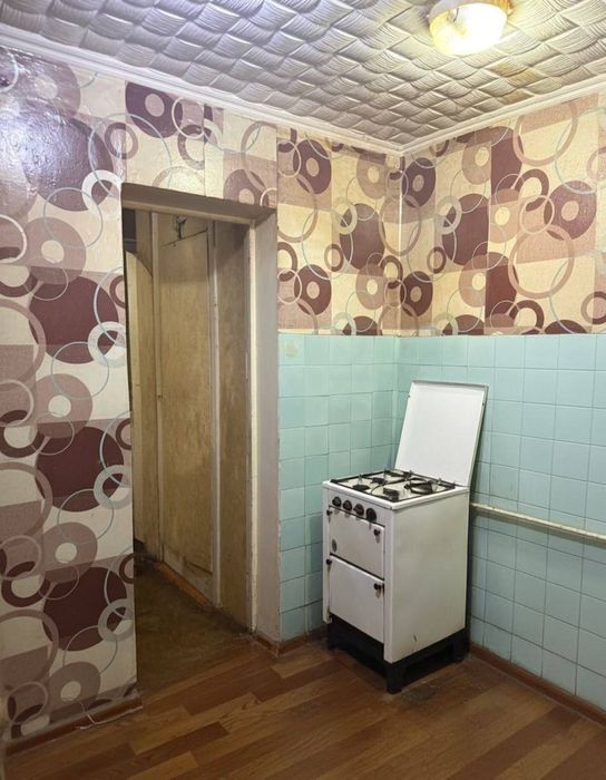 Продам 2 комнатную на 24 квартале Чиланзар своя