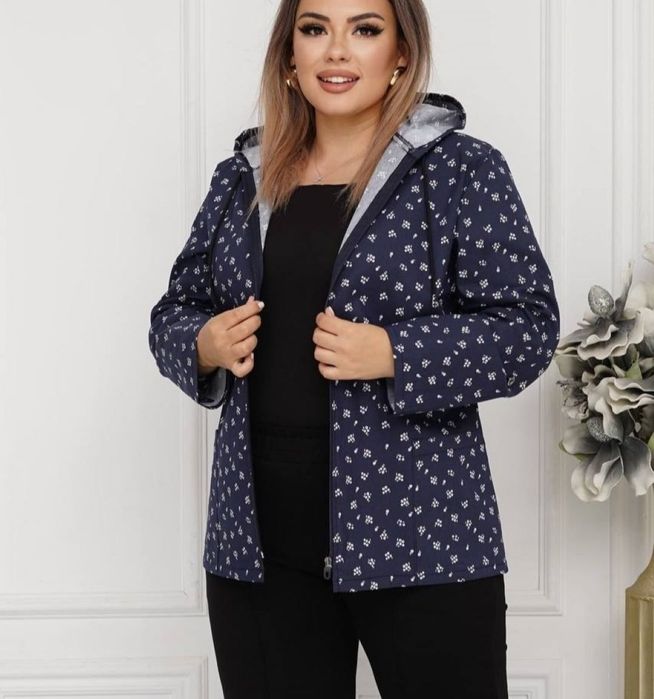 Ветровка женская 52-54 размер