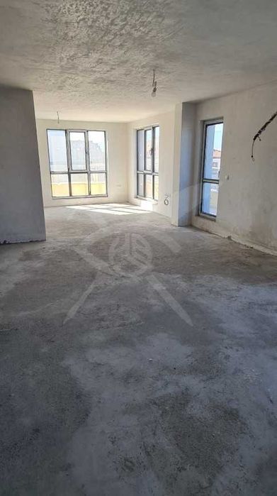 Продава се Многостаен апартамент в Пловдив, Христо Смирненски - 197 кв.м за 1041 €/кв.м - Снимка #2