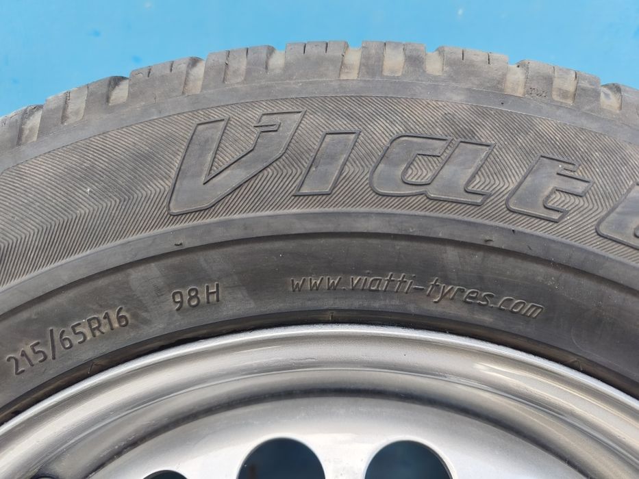 Продам комплект колес