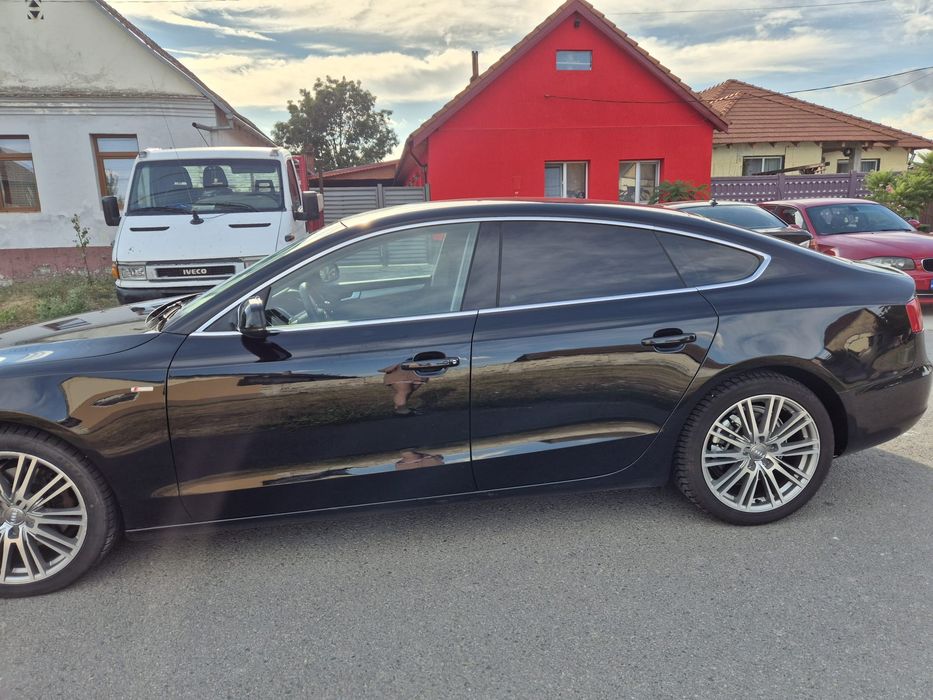Vând AUDI A5 sportback 2 TDI