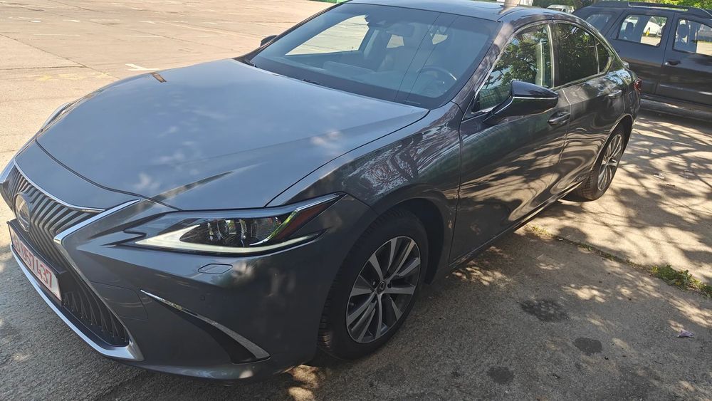 Lexus Seria ES Lexus ES 300h, An 2019, MOTOR- 2.5 hybrid- 222 CP.