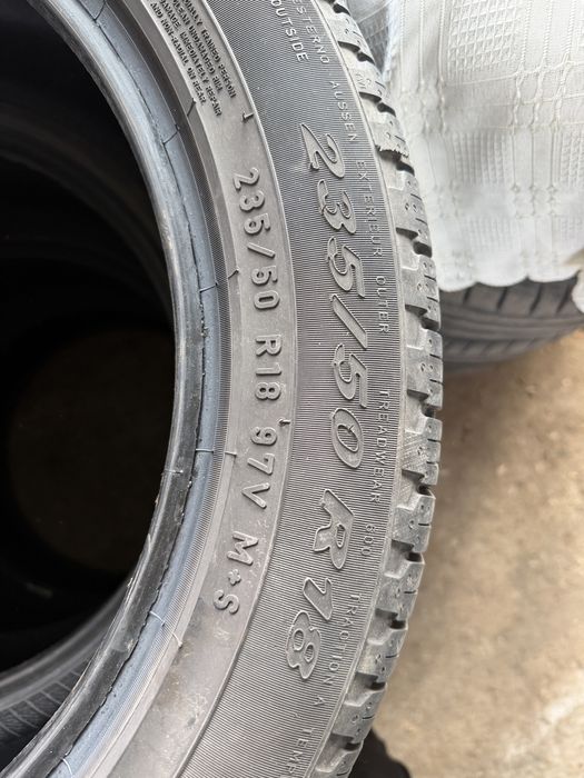 Гуми Pirelli 235/50/R18