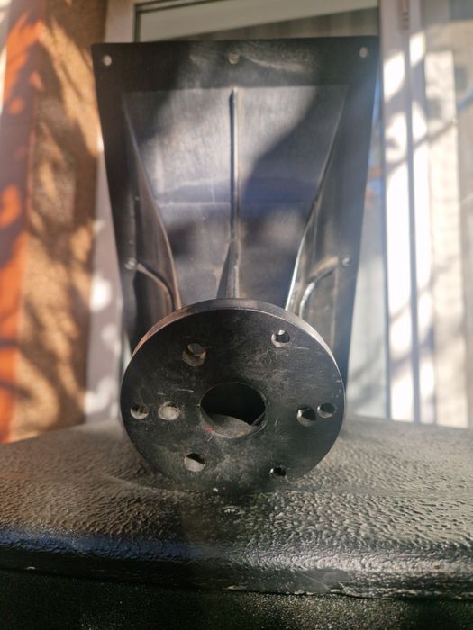 Horn dryver boxa