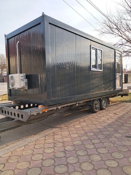 Vand containere modulare la super preț