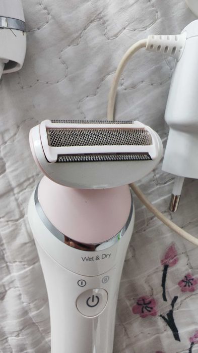 Эпилятор Philips с насадками