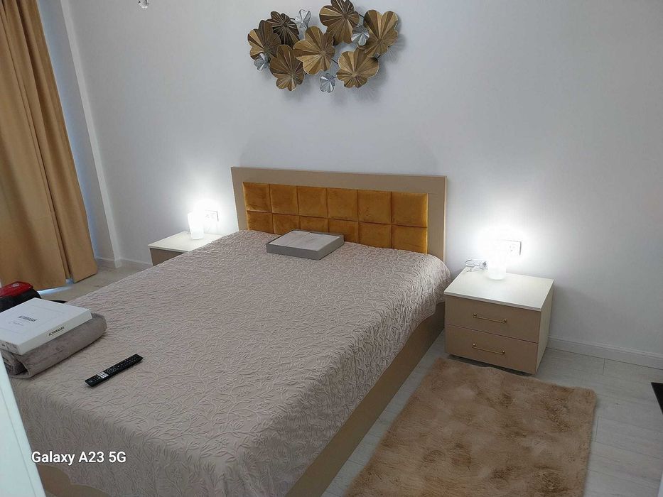 Inchiriez apartament 2 camere decomandate Dacia loc de parcare subteran inclus