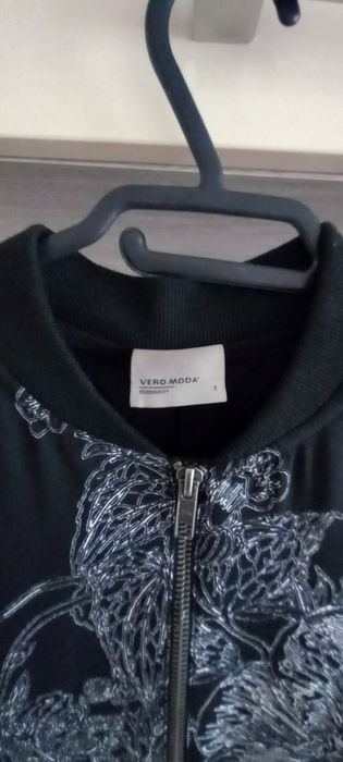 Geaca din mătase model negru  cu alb