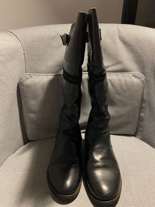 Cizme negre din piele