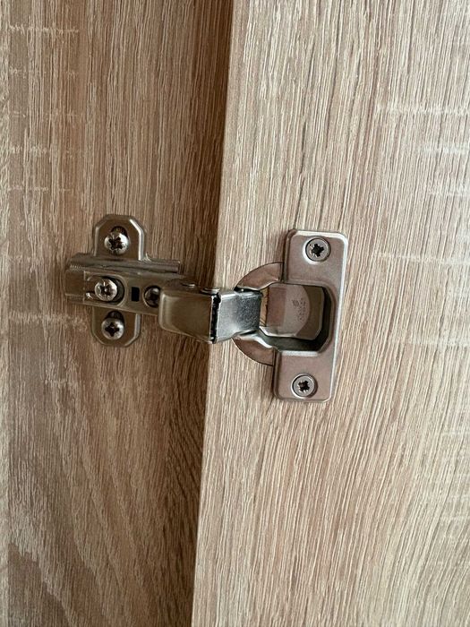 Продаем шифоньер дуб сонома