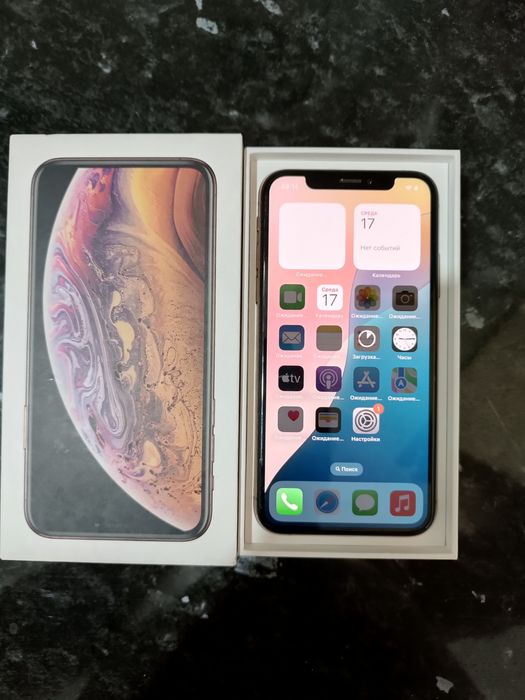 iPhone Xs ( 64г)