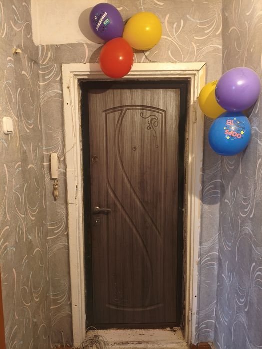 Продам 1.5 в центре города