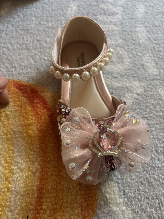 Детски сандалки 25 номер нови