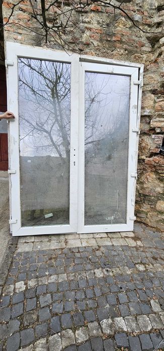 Vand 2 geamuri si 2 usi termopan