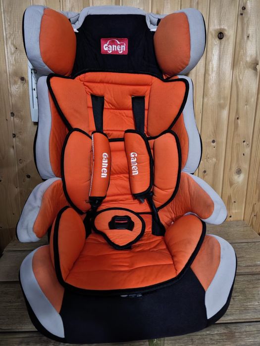 Детское автокресло
