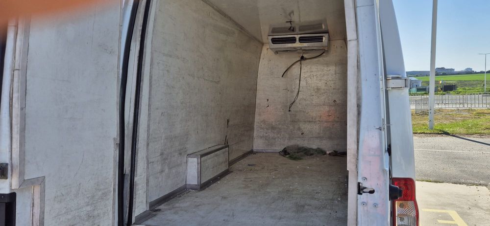 Vând Urgent Ford Transit 2.2 Tdi